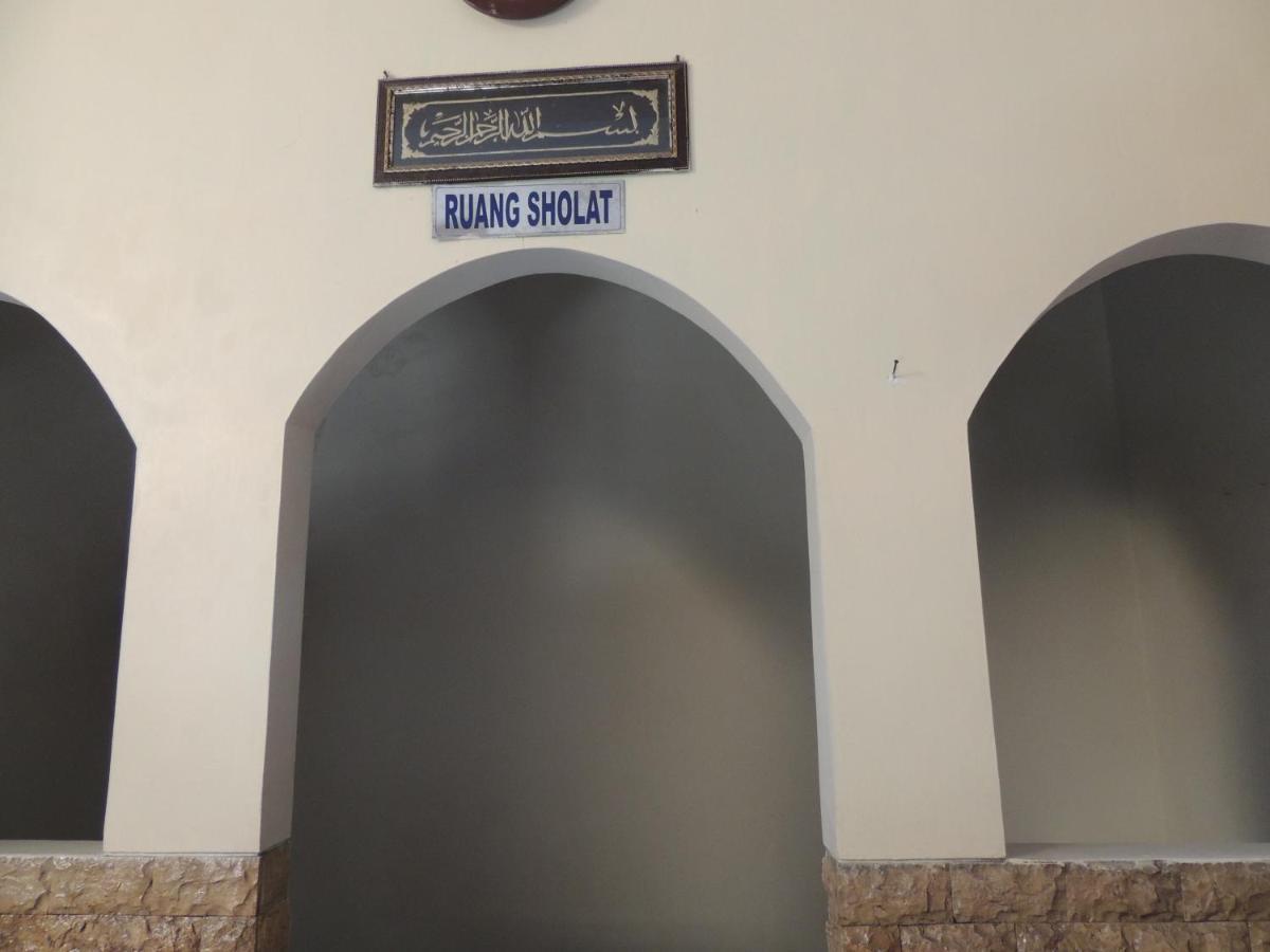 Shabrina Homestay Syariah Kalasan Exterior photo